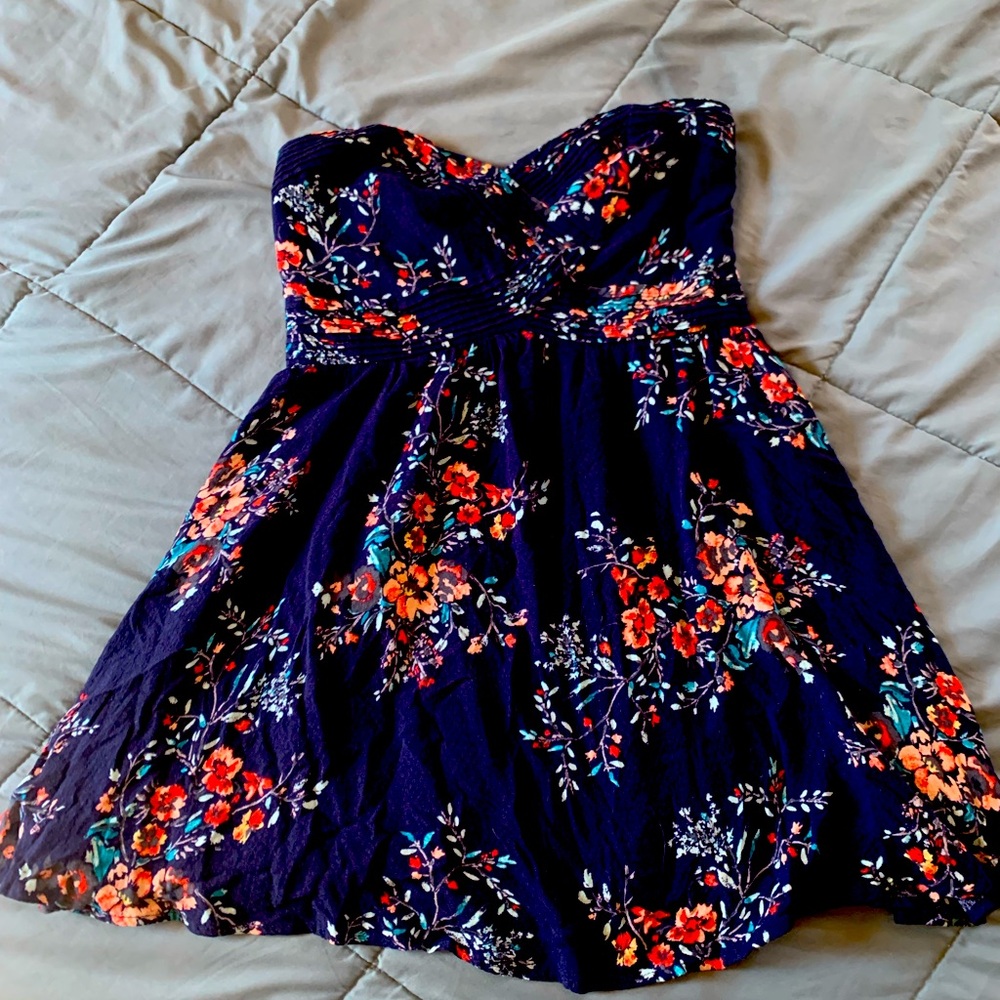 Cute navy blue floral urban outfitters dress